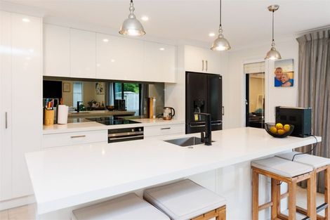 Photo of property in 5 Freedom Drive, Kelvin Grove, Palmerston North, 4414