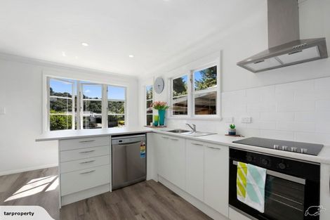 Photo of property in 59 Kamahi Street, Stokes Valley, Lower Hutt, 5019