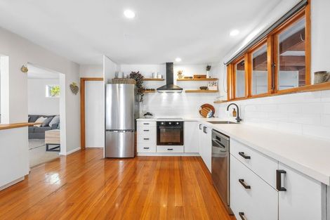 Photo of property in 1/17 Barnes Road, Redwood, Christchurch, 8051