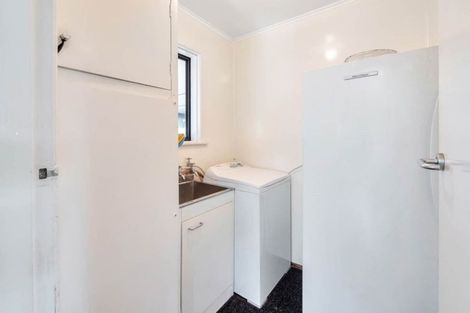 Photo of property in 12 Salas Place, Papakura, 2110