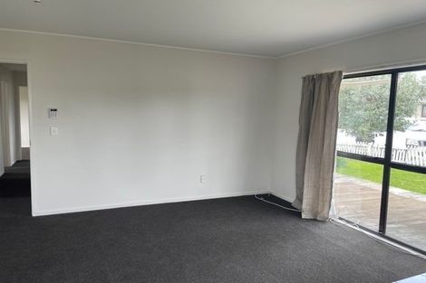 Photo of property in 1/100 Shifnal Drive, Randwick Park, Auckland, 2105