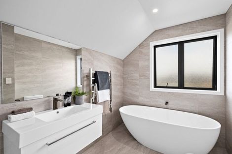 Photo of property in 4 Tai Crescent, Hobsonville, Auckland, 0616