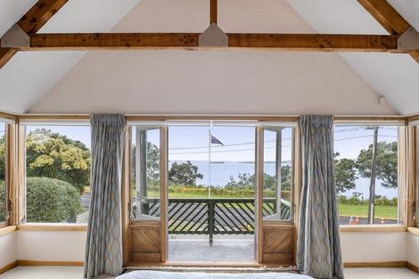 Photo of property in 28 Marine Parade, Mellons Bay, Auckland, 2014