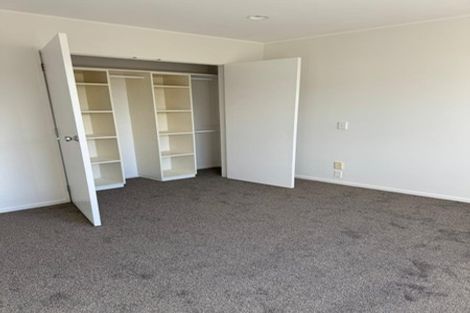 Photo of property in 124 Charles Prevost Drive, The Gardens, Auckland, 2105