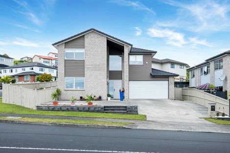 Photo of property in 140 Keri Vista Rise, Papakura, 2110