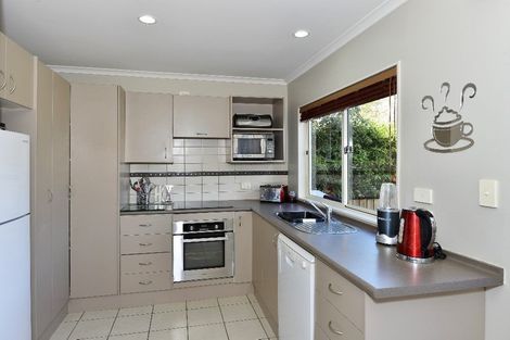 Photo of property in 966a East Coast Road, Northcross, Auckland, 0632