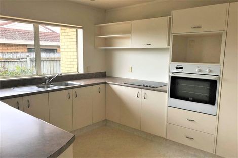 Photo of property in 22 Hadleigh Court, Paraparaumu, 5032