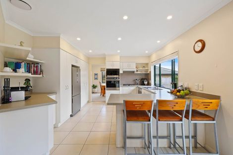 Photo of property in 8 Amesbury Rise, Henderson, Auckland, 0612