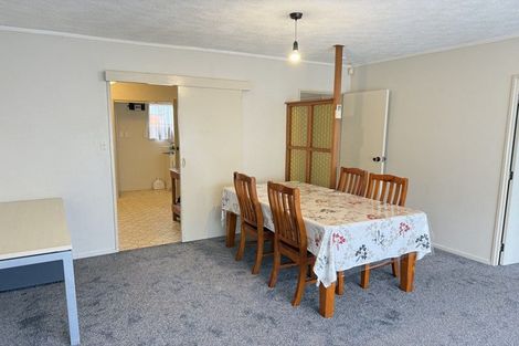 Photo of property in 2/25 Overton Road, Papatoetoe, Auckland, 2025