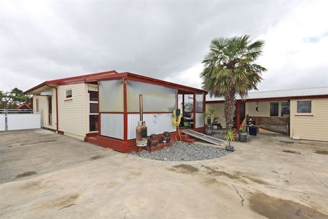 Photo of property in Ezi Clean Venetions, 604 Miller Street, Hastings, 4122