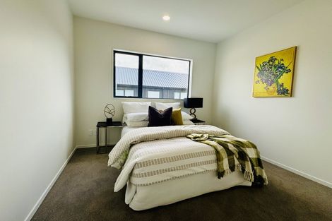 Photo of property in 27 Kotuitui Drive, Wainui, 0992