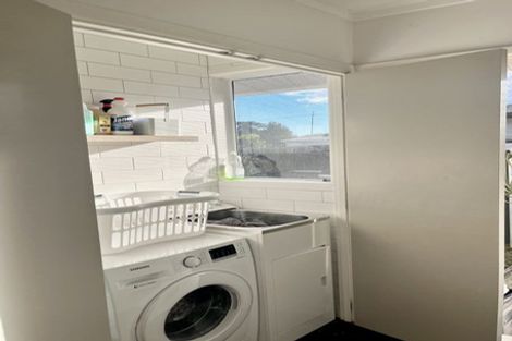 Photo of property in 120 Mountain Road, Mangere Bridge, Auckland, 2022