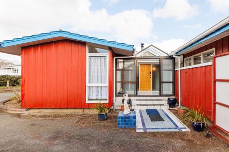 Photo of property in 21 Saint Albans Avenue, Hokowhitu, Palmerston North, 4410