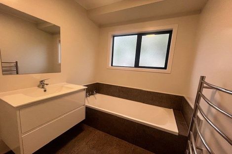 Photo of property in 441 Cambridge Terrace, Naenae, Lower Hutt, 5011