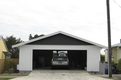 Photo of property in 59 Gilbert Street, New Plymouth, 4310