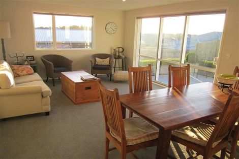 Photo of property in 128 Rowesdale Drive, Ohauiti, Tauranga, 3112