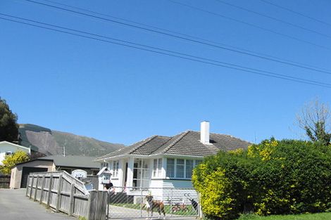 Photo of property in 37 Nikau Street, Stoke, Nelson, 7011