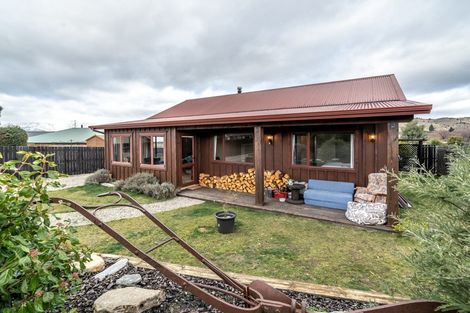 Photo of property in 23 Frye Crescent, Albert Town, Wanaka, 9305