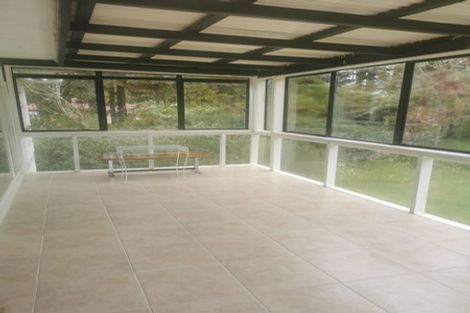 Photo of property in 244 Boord Crescent, Kumeu, 0891