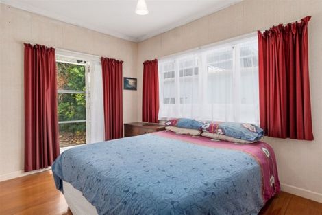 Photo of property in 4 Pitau Road, Mount Maunganui, 3116
