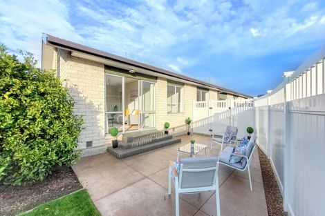 Photo of property in 11 Oldham Crescent, Halswell, Christchurch, 8025