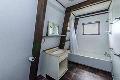 Photo of property in 245 Manly Street, Paraparaumu Beach, Paraparaumu, 5032