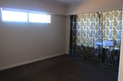 Photo of property in 43 Forrest Hill Road, Milford, Auckland, 0620