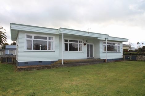 Photo of property in 47 Broadway, Stratford, 4332