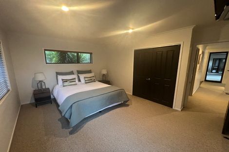 Photo of property in 65 Roberts Road, Matakatia, Whangaparaoa, 0930