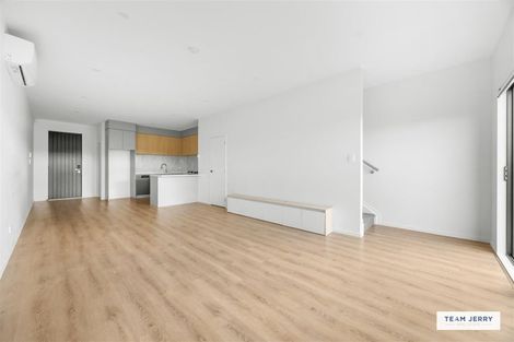 Photo of property in 63 Whare Kauri Road, Papakura, 2110