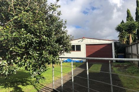 Photo of property in 42 Durham Street, Te Atatu Peninsula, Auckland, 0610