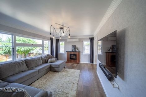 Photo of property in 15 Puketapu Road, Taradale, Napier, 4112