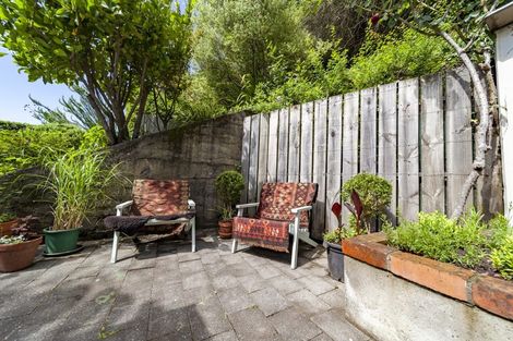 Photo of property in 8 Paradise Road, Napier South, Napier, 4110