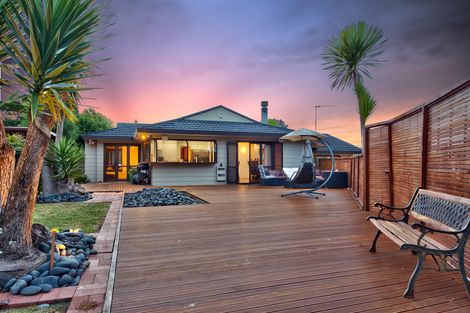 Photo of property in 181b Titirangi Road, Titirangi, Auckland, 0604