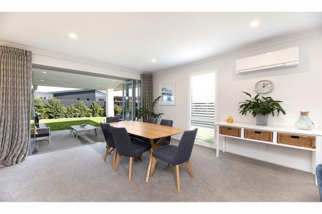 Photo of property in 15 Westpark Boulevard, Rangiora, 7400