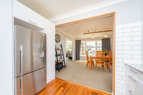 Photo of property in 90 College Street, Awapuni, Palmerston North, 4412
