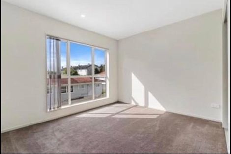 Photo of property in 57f Arimu Road, Papakura, 2110
