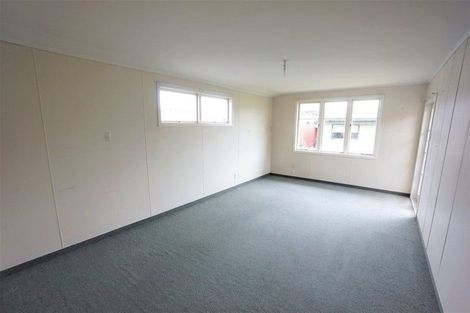 Photo of property in 30 Lincoln Road, Henderson, Auckland, 0610
