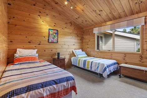 Photo of property in 136 Oraha Road, Kumeu, 0892