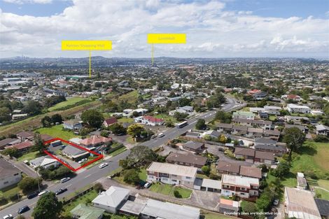 Photo of property in 73 West Coast Road, Glen Eden, Auckland, 0602