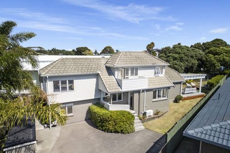 Photo of property in 10 Lee Street, Mount Maunganui, 3116