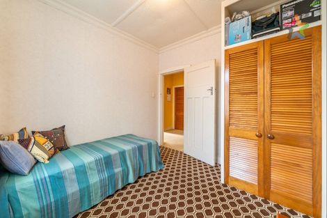 Photo of property in 11 Raymond Terrace, Fairfield, Lower Hutt, 5011