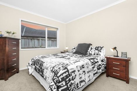 Photo of property in 12 Lombardia Way, Karaka, Papakura, 2113