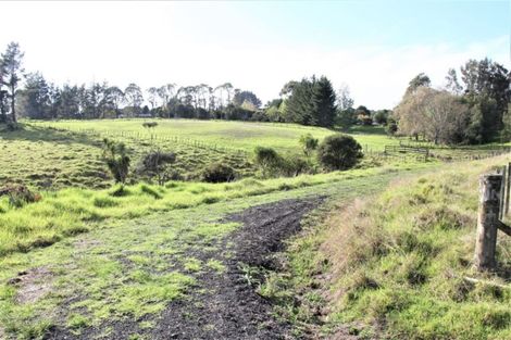 Photo of property in 181 Mangakura Road, Helensville, 0875