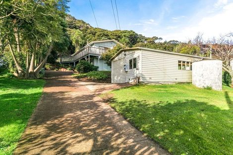 Photo of property in 5 Erua Road, Ostend, Waiheke Island, 1081