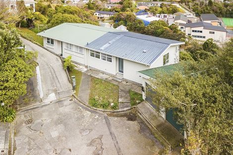 Photo of property in 2/14 Astor Street, Karori, Wellington, 6012