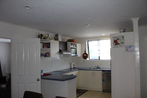 Photo of property in 12 George Arthur Place, Pukekohe, 2120