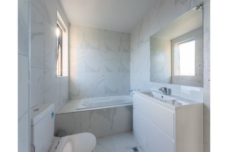 Photo of property in 34 Seafarer Crescent, Stanmore Bay, Whangaparaoa, 0932