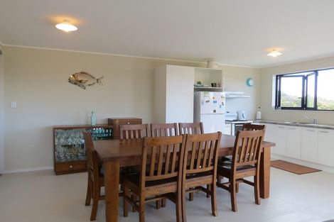 Photo of property in 209 Bellville Drive, Coromandel, 3506