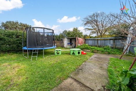 Photo of property in 2 Strand Crescent, Naenae, Lower Hutt, 5011